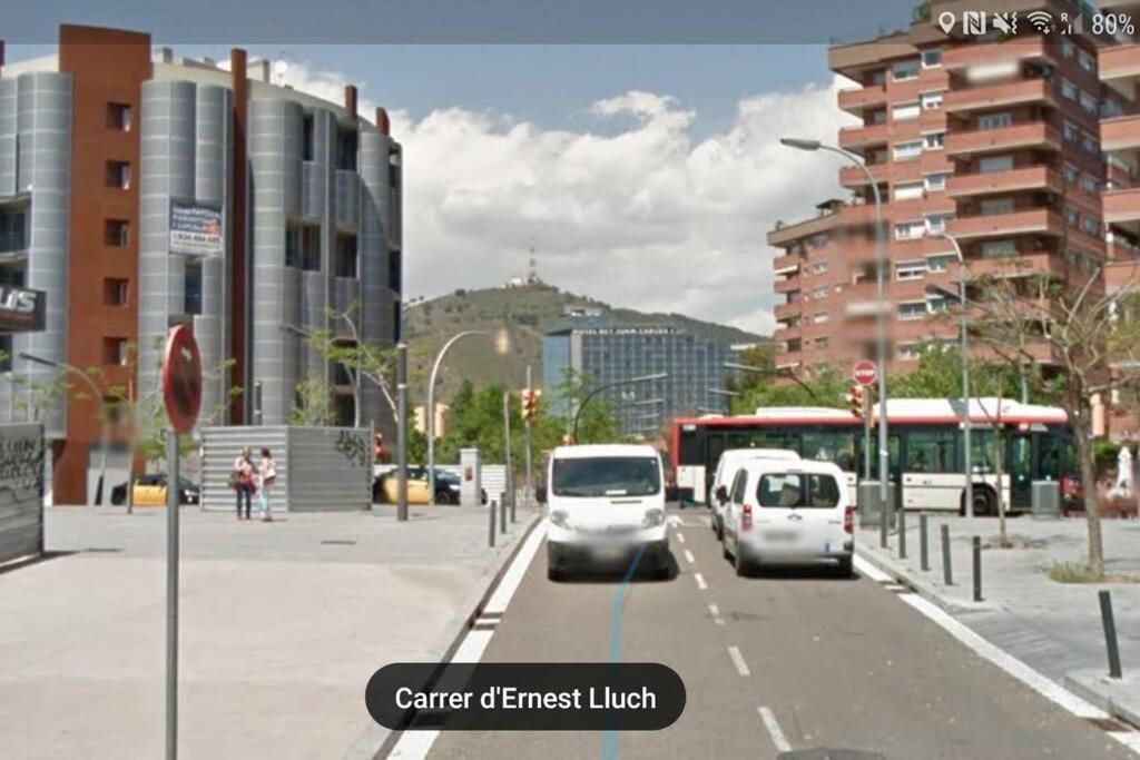 Subway Station Apartment Near Camp Nou L'Hospitalet de Llobregat Exterior photo